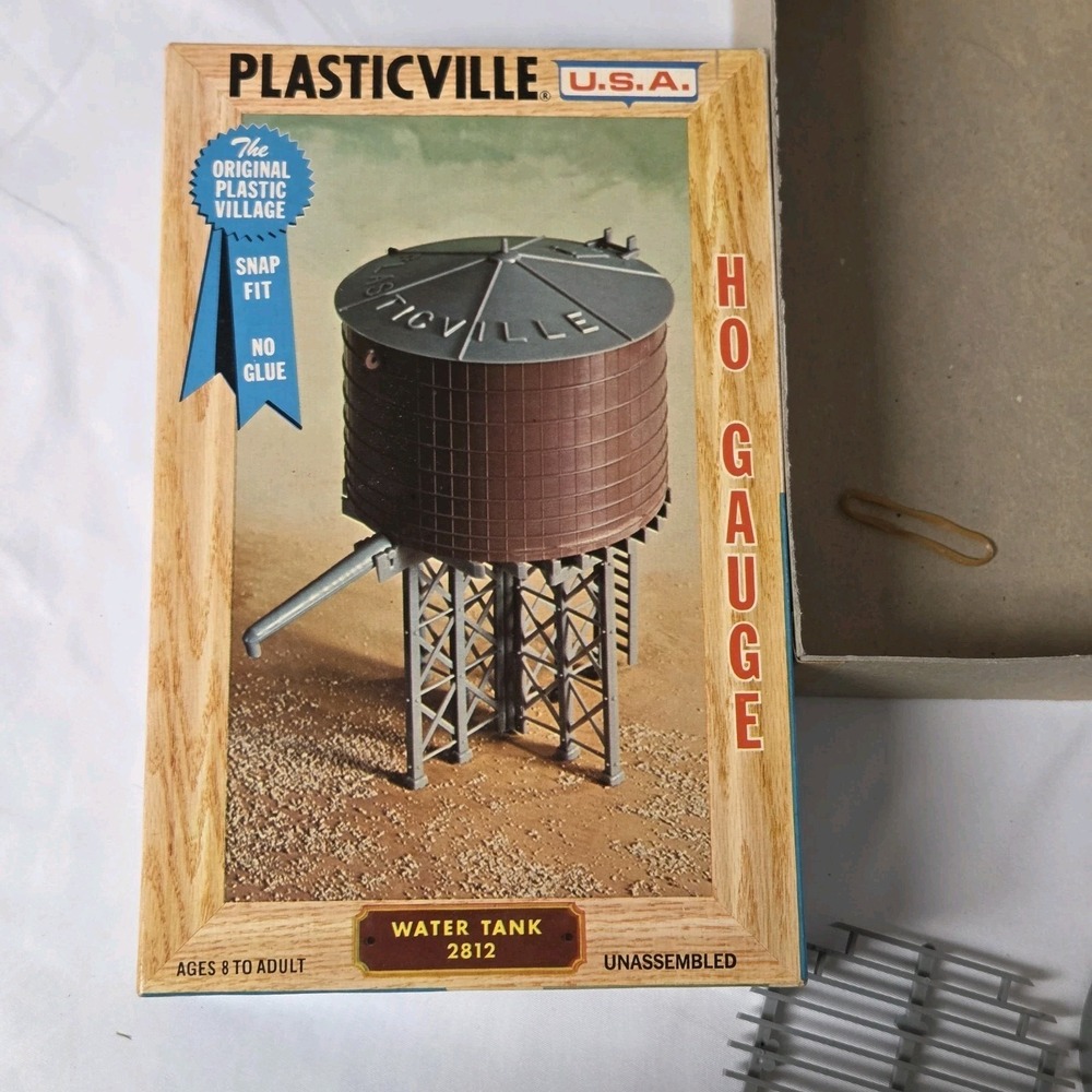 Plasticville 2812 Water Tank Tower Vintage HO Scale‎ Building